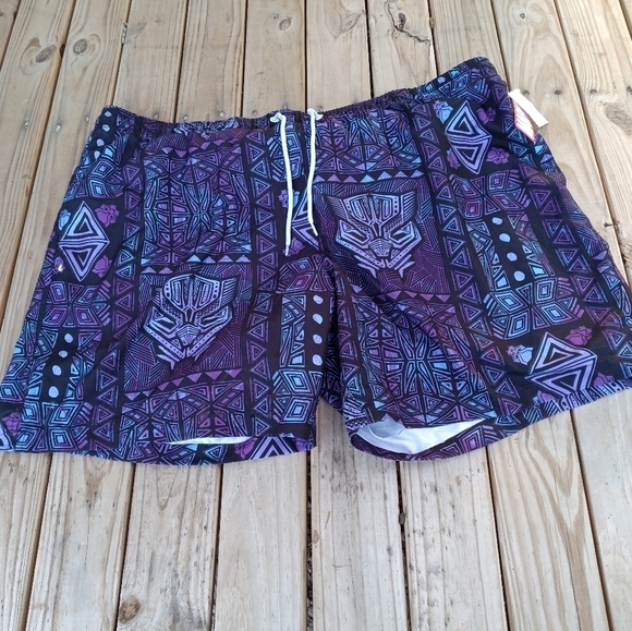 New Men's Purple Marvel Lined Swim Trunks Size XXL Pockets - Picture 1 of 2